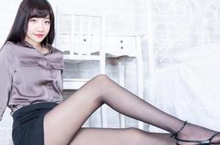 Beautyleg – 图片里的Molly，油亮脱俗，简直要被闪耀到眩晕！