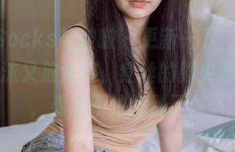 BoBoSocks袜啵啵 – 更新一下，美图来了！小沫又放大招，红丝的脚尖部分加固，看来不怕摔倒了。