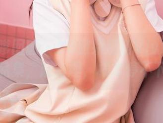 Feilin嗲囡囡 – K8傲娇萌萌Vivian的丝袜作品集，超有趣，根本停不下来！