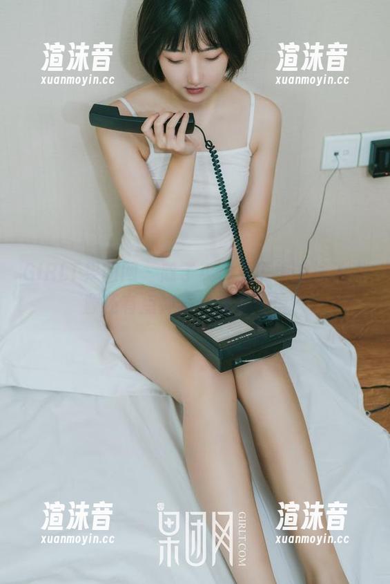 GIRLT果团网 - 除了爽，王语纯的泳池资源还有点神奇，你信不信？