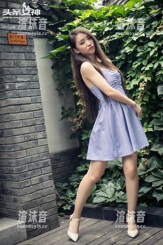 TouTiao头条女神 - 从图库到写真，娜露和selena带来了‘眼花缭乱的几何灵动’！
