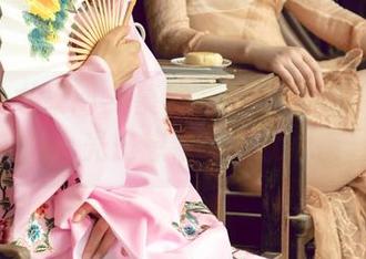 UGirls尤果网 – 慕羽茜黑丝最新写真：这腿型，光是想象一下就心慌。
