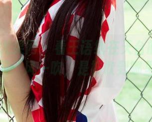 UGirls尤果网 – 看王语纯在天台的那张图片，想问：风一吹，是被吹到哪里去的？