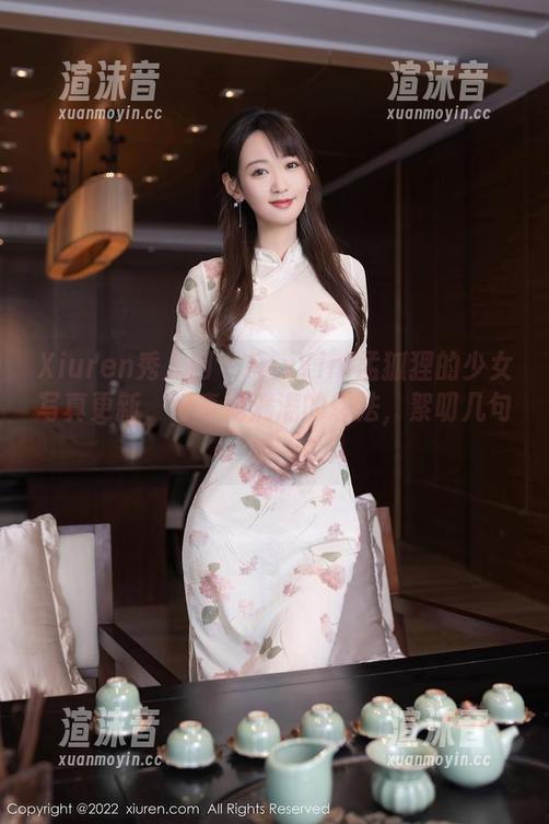 Xiuren秀人网 - FoxYini孟狐狸的少女写真更新，好奇她满满的想法，絮叨几句吧～