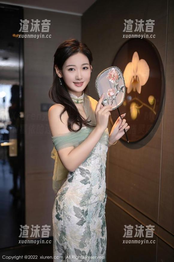 Xiuren秀人网-MOON嘉依 Xiuren秀人网 - 谁还需要买衣服?MOON嘉依的连衣裙作品免费提供穿搭灵感,省钱又养眼!