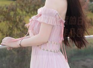 Xiuren秀人网 – 高清晰度的白色能干啥？sugar小甜心CC这组作品告诉你，下载以后别怪我推荐的哦。