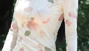 Xiuren秀人网 – 十九九的作品集：就算风吹乱头发，她轻松晋级‘女神列表’！