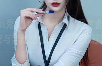 Xiuren秀人网 – 周慕汐的照片合集，猩红睡衣与黑丝结合的‘完美方程式’！
