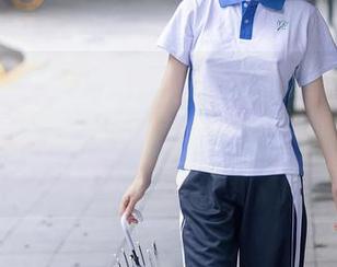 Xiuren秀人网 – 决定不要再去评价水手服了，还是看周慕汐baby的写真能让我开心最重要！