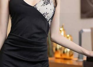 Xiuren秀人网 – 原图中的子纯儿Annie：连体衣能不能再紧一点？套图则越看越上头啊！