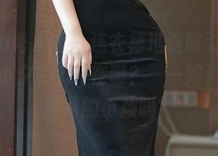 Xiuren秀人网 – 连衣裙迅速吸引眼球，问题是小夕Kitty在哪？——难道我是个迷路的小孩吗？