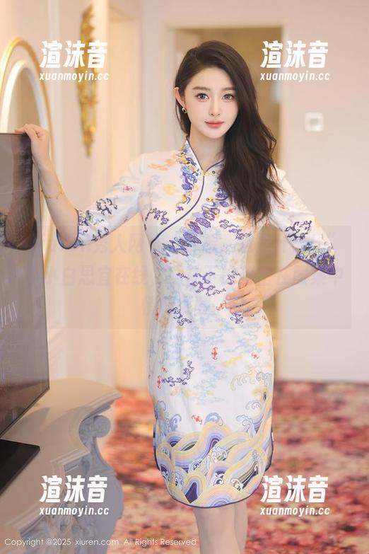 Xiuren秀人网-小小白思宜 Xiuren秀人网 - “你看,这是什么!”小小白思宜在线,网袜下的秘密在图集中悄悄发酵。