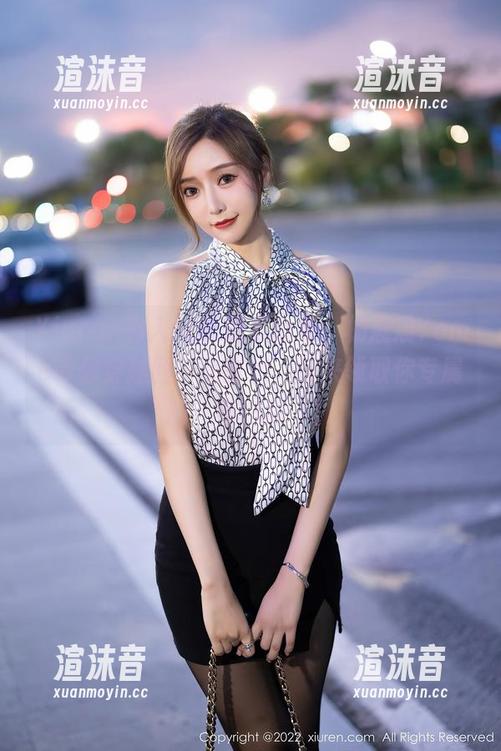 Xiuren秀人网 - 资源合集，杨晨晨Yome带你穿越回少女时代，快来领取你专属的”傻白甜“！