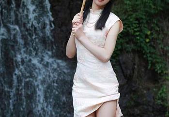 Xiuren秀人网 – 学姐像谭睿琪Ailsa：私拍图片，撩到心坎里