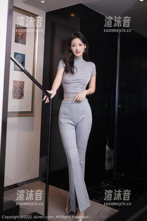Xiuren秀人网 - 龙籹cool经过多次审查的女王照片合集：可能会产生心脏负担，哈哈！