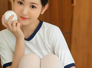 YouMi尤蜜荟 – 向日葵的魔力，郭忆然的私拍，美图中竟然藏着那种奇特气氛。
