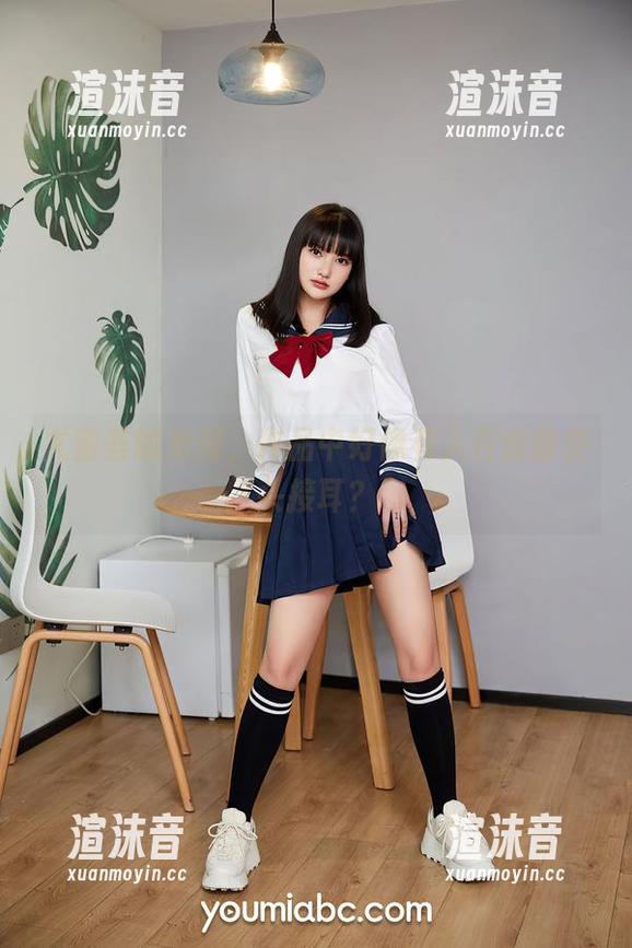 尤蜜荟的爱河，作品中好像有人在偷偷交头接耳？