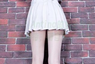 beautyleg – Antina的居家写真：我的猫也想当模特，刚自拍了30张！