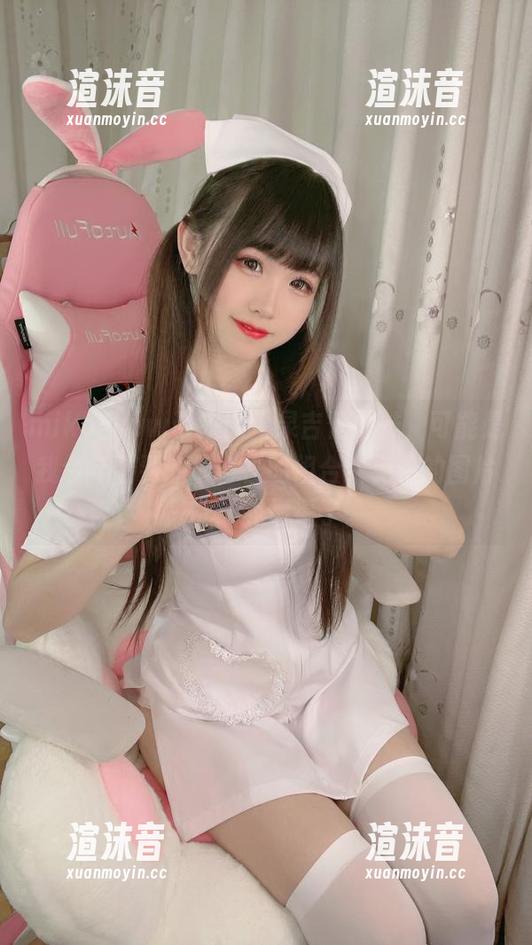 miko酱ww带来的温泉吉他妹妹，可能是我今年看到的最奇怪的组合，免费的图片只能让我懵逼了。