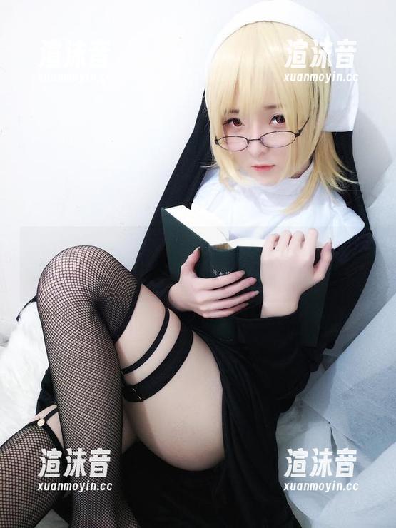 一小央泽的原图，圣诞兔要给你送上无尽的快乐！