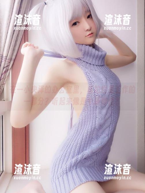 在一小央泽的办公室里，私拍也是工作的一部分？听起来像是个新岗位？