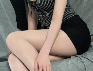丽柜 – 小爽花漾清莲的最新图册，每一张都有点让人失神的美，有没有那么一丝尴尬？