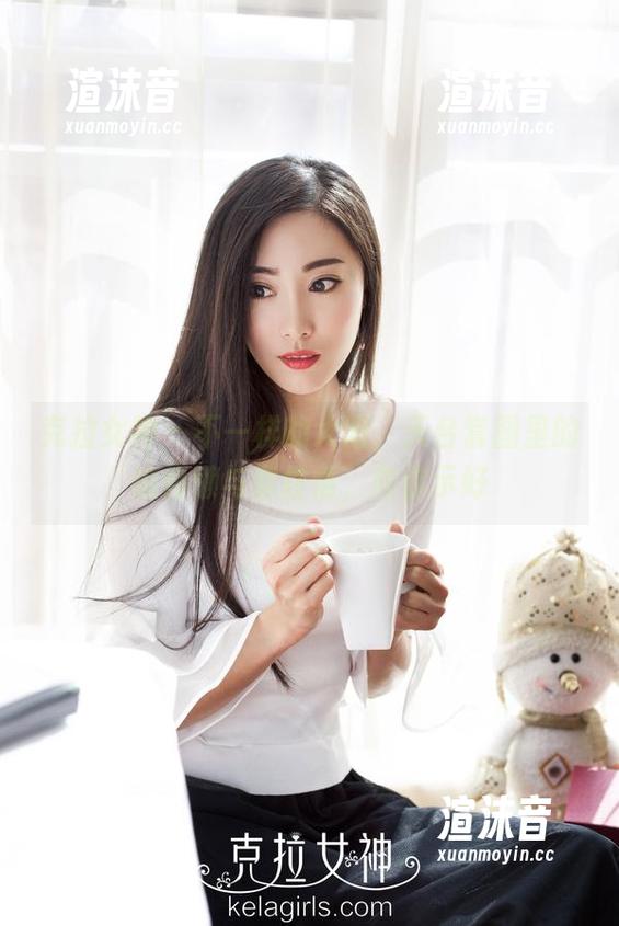 克拉女神 - 不一样的大阳，天台套图里的偷偷懒与真性情，向你示好