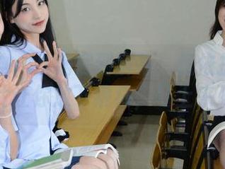 初夏女神 – 从病房到屏幕：依依护士用这些图片让你放下病痛，马上来下载！