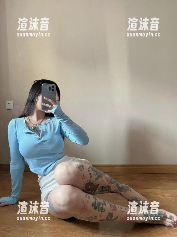微密圈 - 卡通百科老王的高跟鞋精选，为什么他一直在裤脚帆布上行走？