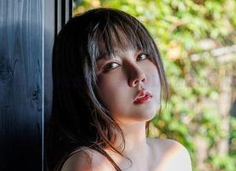 看完咔喵KANEKO的豹纹套图，我好像对动物园的理解深了一层。