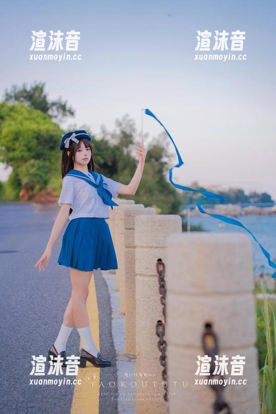 来，下载咬人小小兔全套：双马尾版的气场真让人捧腹！