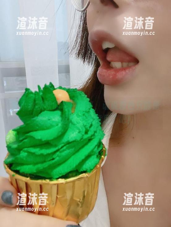 夏小秋秋秋的私拍图集，谁说粉色只能是少女？这也太有意思了吧！