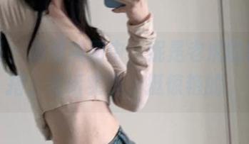 微密圈 – 高清美图中，妮是老虎的短裤穿搭，实话实说，挺惊艳的。