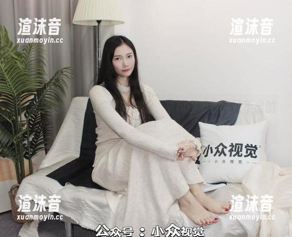 小众视觉 - 遇见嘤嘤的美腿，福利图集看完说不出的念想！