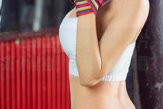 尤果网 – 这组赵娜娜的裸足图片，谁能给我个理由，让我坚定下载？