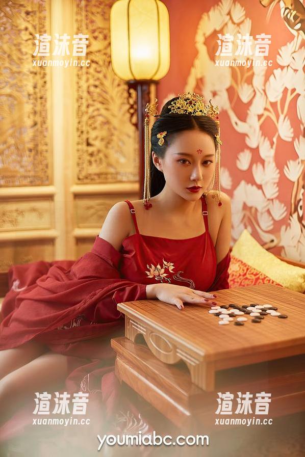 尤蜜荟 - 小尤奈丝袜写真：你们觉得把这些作品全部整理一下会不会有趣？
