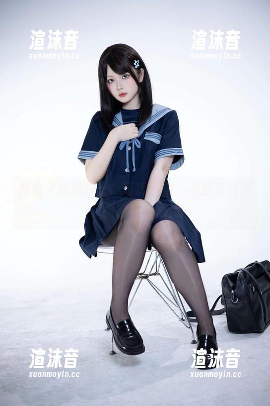 屿鱼“暗黑护士”写真合集：不是在医院，是在窥探心灵