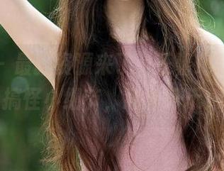 推女郎 – 最新资源来了，王馨瑶粉色中的搞怪小细节，意外好玩！