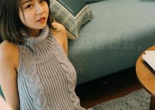 果团网 – 下载陈诗诗这套白丝，心理戏上演