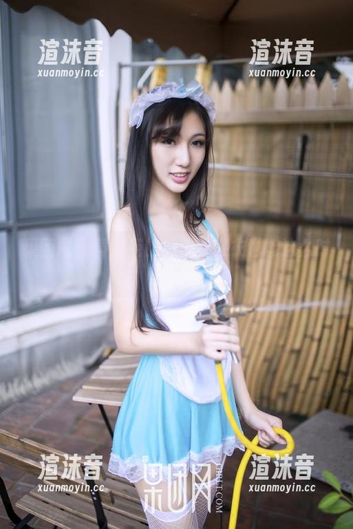 果团网 - 黄歆苑的私拍，皮衣也能这么时髦？