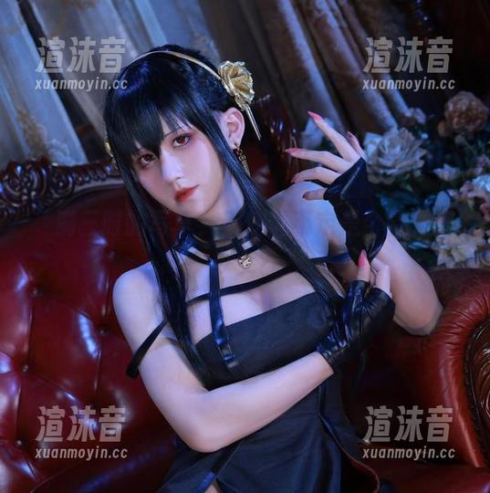 桜满三时的写真，天使说不定是个暴力美少女？