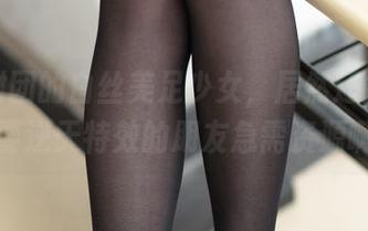 森萝财团的白丝美足少女，居然还免费！想要逆天特效的朋友急需资源啊！