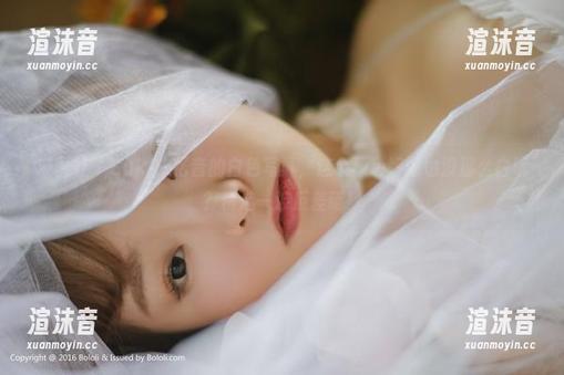 波萝社 - Suki朱忆音的白色写真，这个颜色好像也没那么白呢？精选一波反差萌！