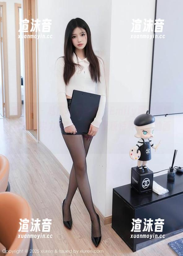 秀人网 - 私房写真合集，Emily顾奈奈酱果然是实力模特，不愧是模特界的“油画”！