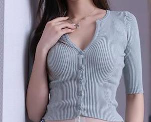 秀人网 – 七米baby和她的制服，你敢说这过于普通吗？