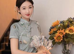 秀人网 – 美图种类很多，但周慕汐fairy的御姐套图总能让我停住脚。