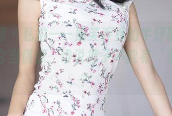 秀人网 – 私拍——奶芙乔乔的牛仔裤，真是拿它当偶像，谁说裤子不能有‘身世’？
