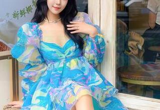 秀人网 – 精选原图：杜花花在内衣中就好像是一种对抗世俗的叛逆。