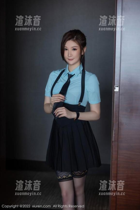 秀人网 - 定制而不狂野：林乐一的肉丝写真姿态