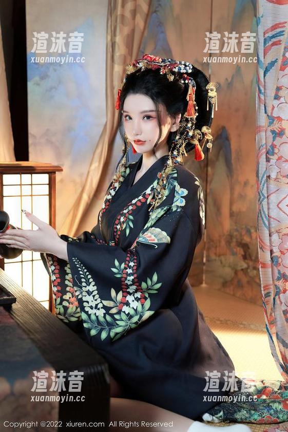 秀人网 - 小腿走秀大开幕，林文文yooki的美腿作品让你目不转睛！